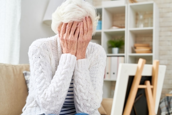 Spot Early Signs of Dementia in Loved Ones